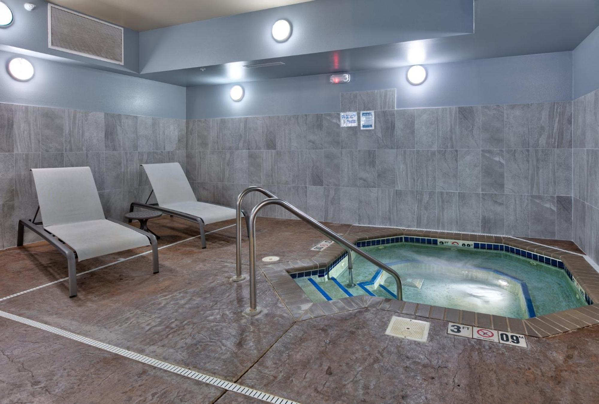Holiday Inn Express Hotel & Suites Shakopee By Ihg Dış mekan fotoğraf