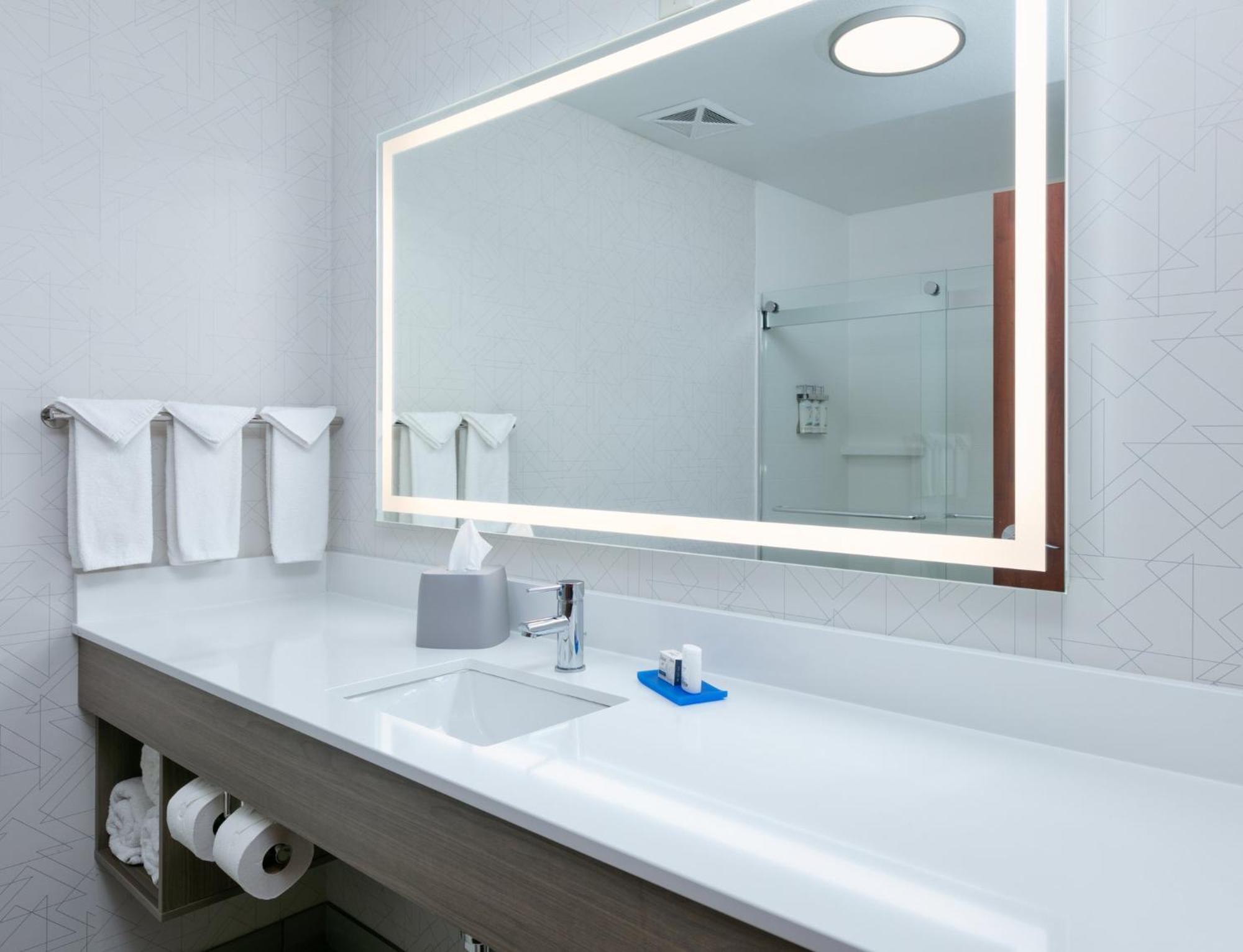Holiday Inn Express Hotel & Suites Shakopee By Ihg Dış mekan fotoğraf