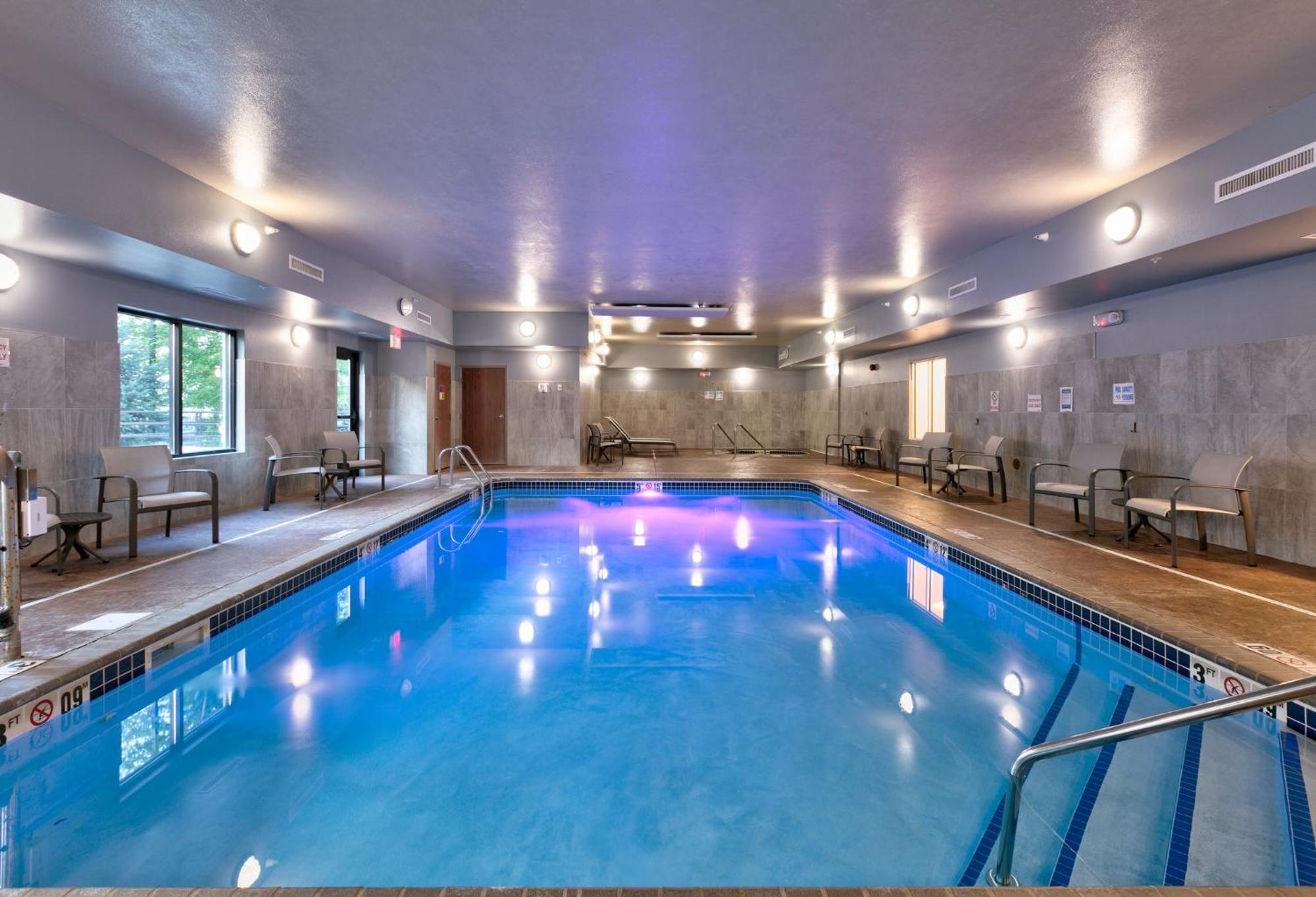 Holiday Inn Express Hotel & Suites Shakopee By Ihg Dış mekan fotoğraf
