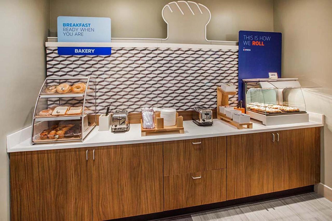 Holiday Inn Express Hotel & Suites Shakopee By Ihg Dış mekan fotoğraf